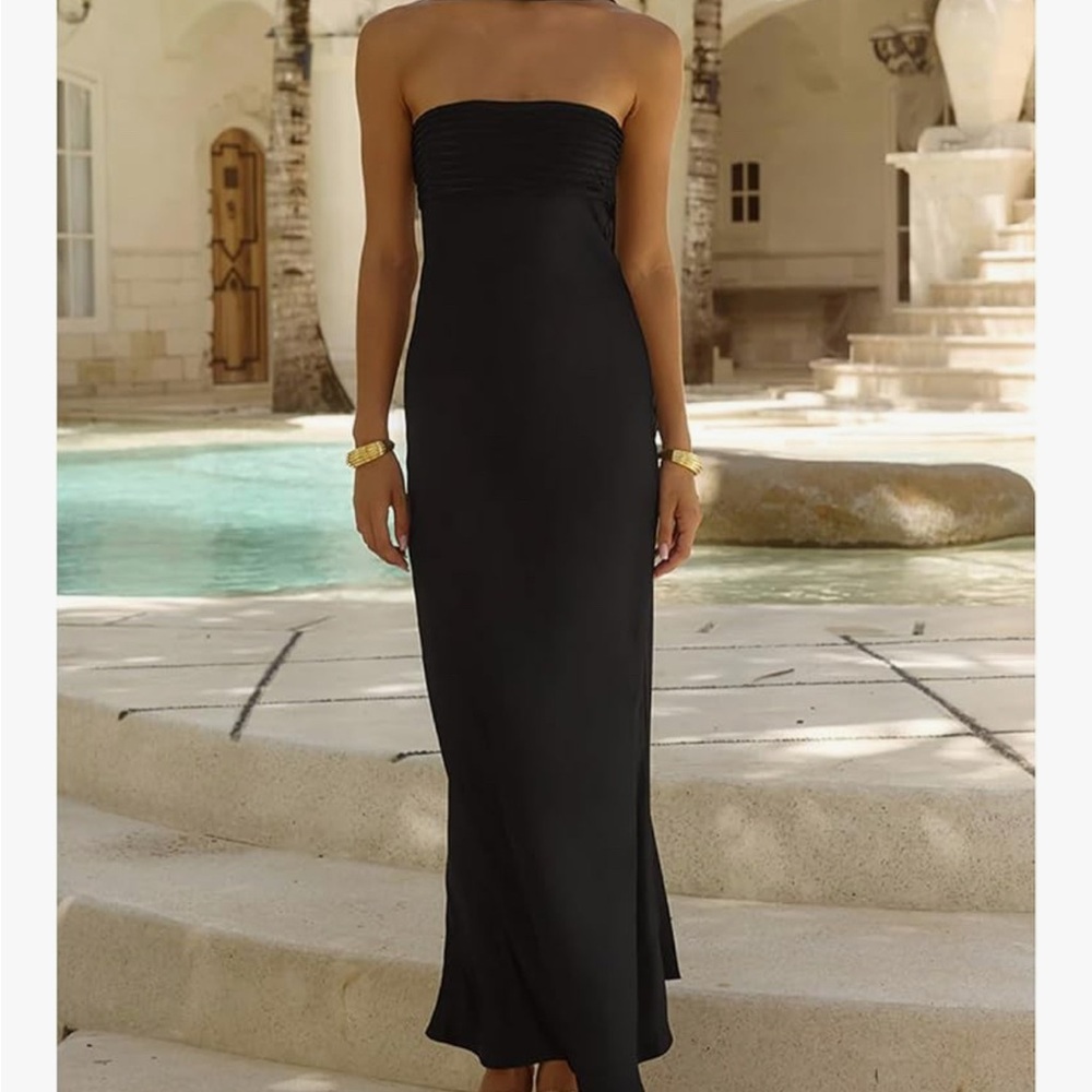 Elegant Black Strapless Maxi Dress with black neck scarf